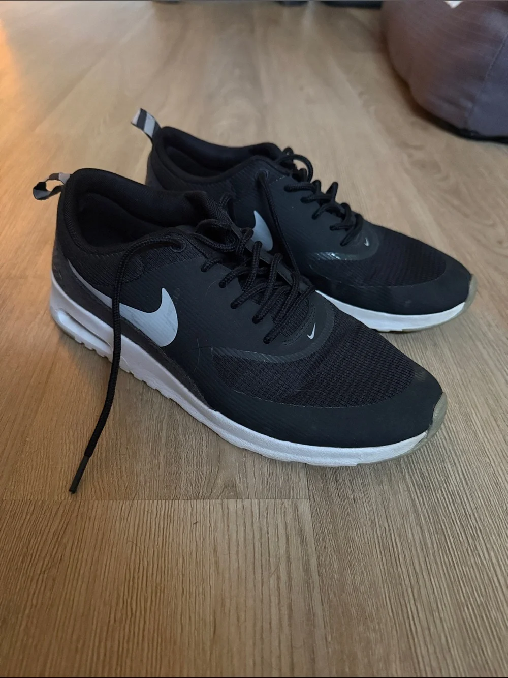 Nike Women’s Black & White Lightweight Mesh Sneakers